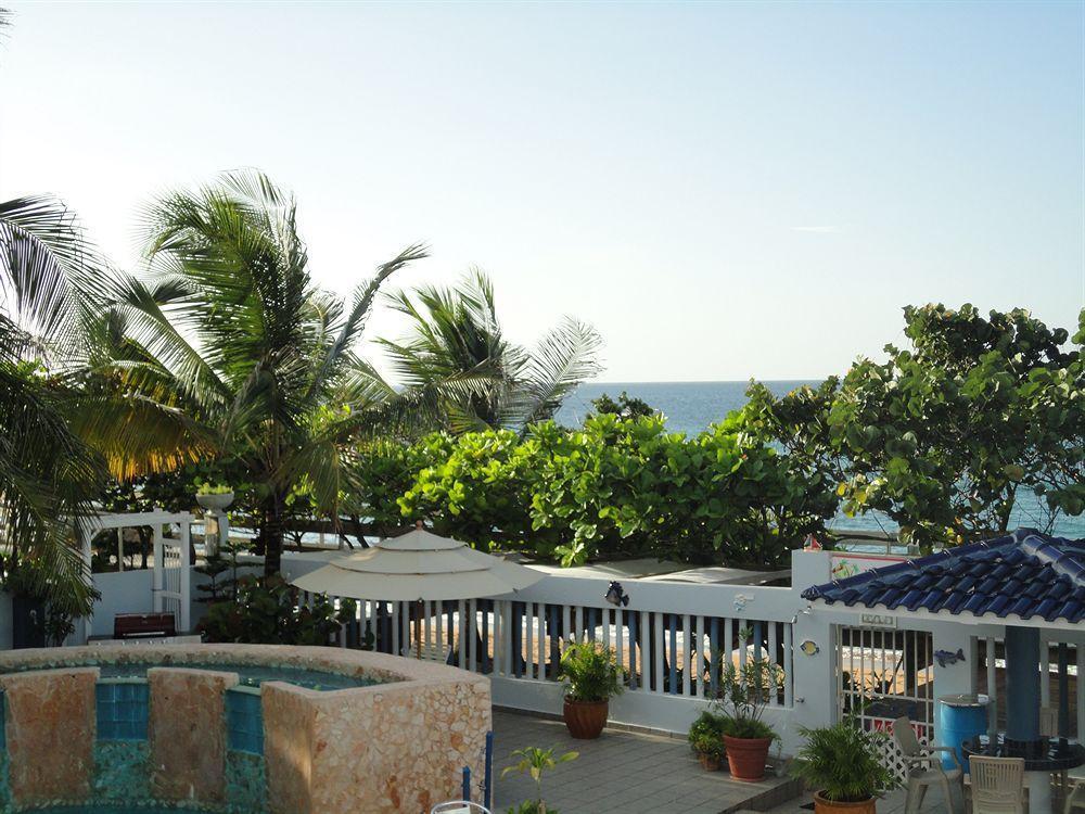 The Beach Guesthouse Pinones Εξωτερικό φωτογραφία