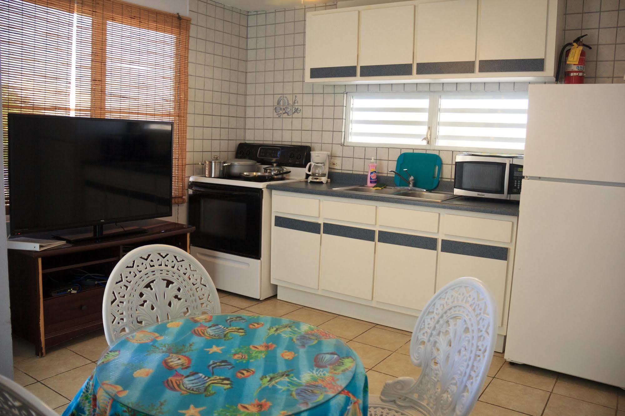 The Beach Guesthouse Pinones Εξωτερικό φωτογραφία
